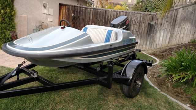 Addictor Mini Speed Boat For Sale In Oceanside California.