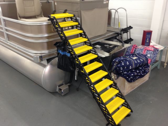 Dog boarding ladder for pontoon boats Wag Free shipping for sale in ...