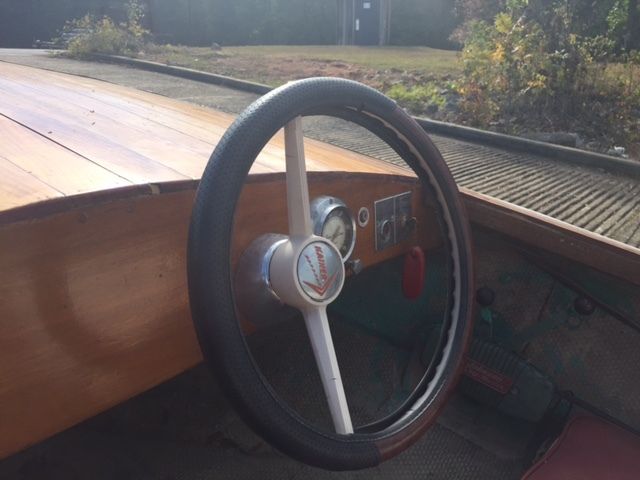 1956 Evinrude Lark III Run About