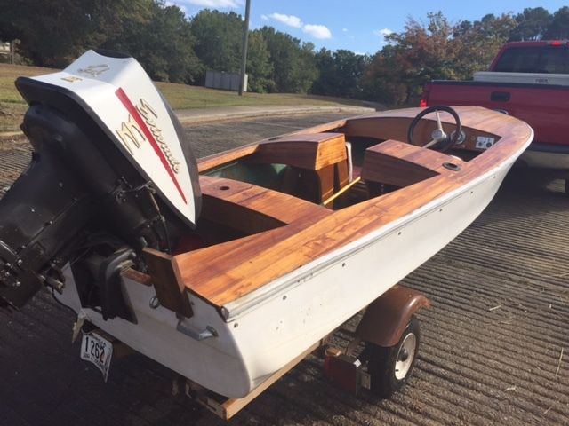 1956 Evinrude Lark III Run About