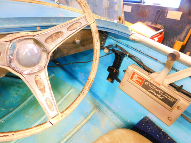 1900 Crestliner Runabout