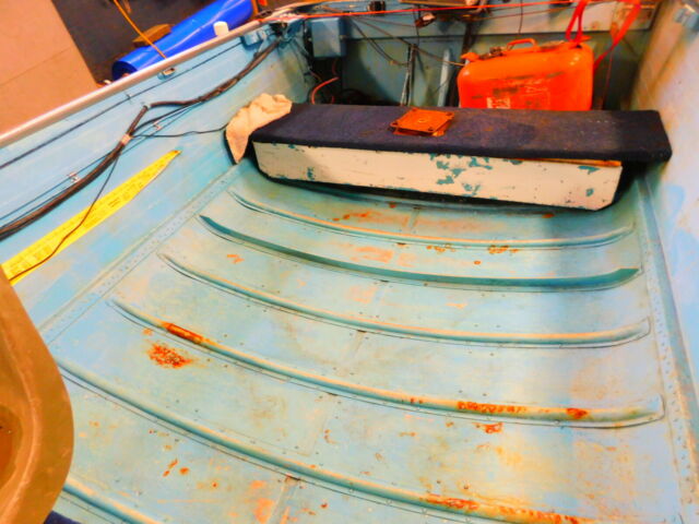 1900 Crestliner Runabout