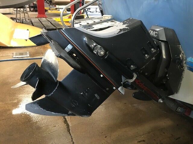 1988 Four Winns Freedom 160 Ski/Wakeboard