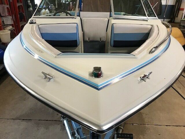 1988 Four Winns Freedom 160 Ski/Wakeboard