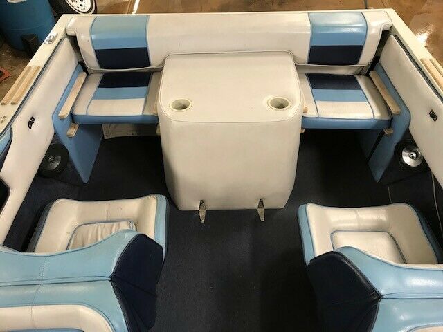 1988 Four Winns Freedom 160 Ski/Wakeboard