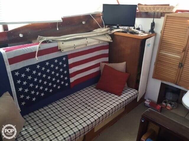 1959 Chris-Craft 31 Constellation Trawler