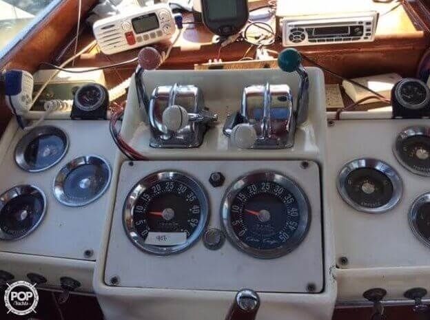 1959 Chris-Craft 31 Constellation Trawler