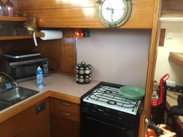 1964 Chris Craft Constellation Aft Cabin
