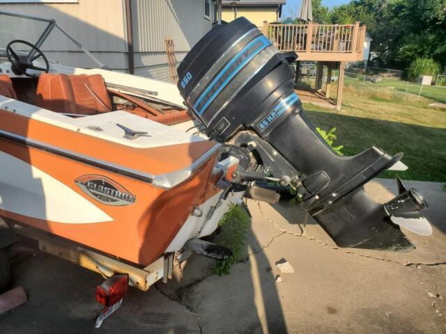 1975 Glastron 14ft Boat --