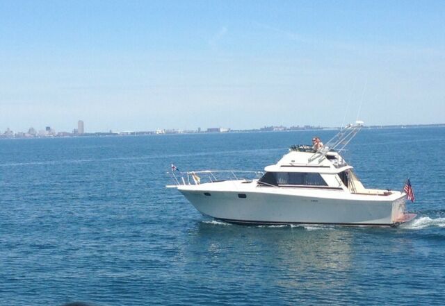 1980 Silverton 34C Flybridge