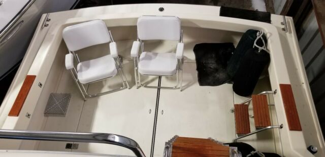 1980 Silverton 34C Flybridge