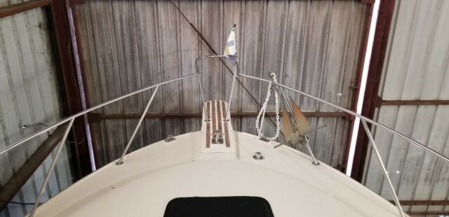 1980 Silverton 34C Flybridge