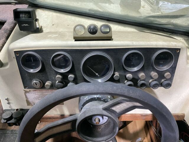 1981 Seaswirl Bowrider