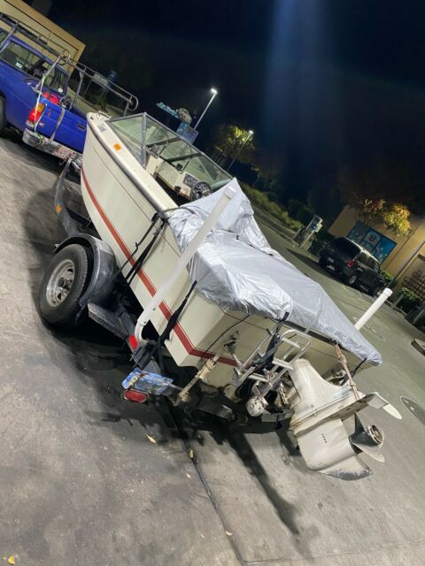 1981 Seaswirl Bowrider