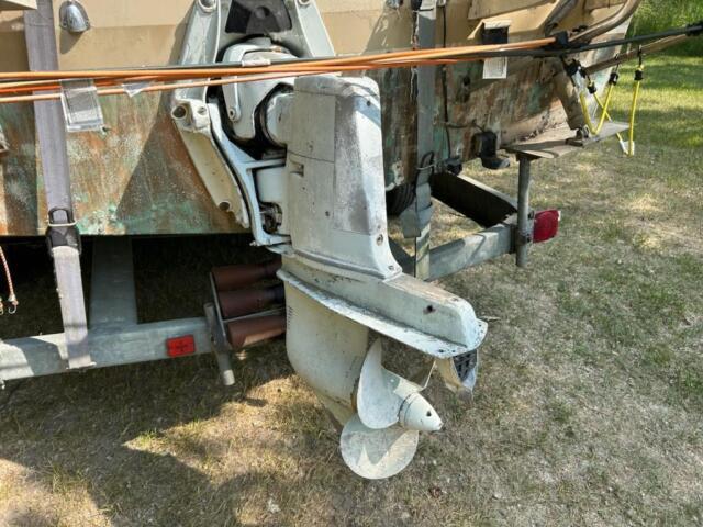 1982 Bayliner Trophy 22ft Boat --