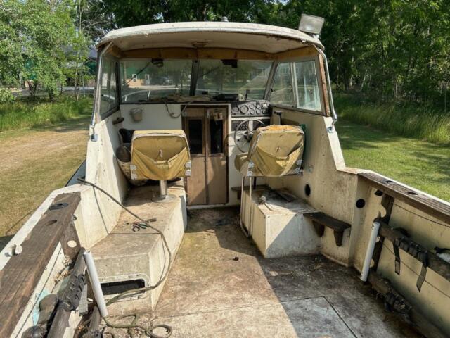 1982 Bayliner Trophy 22ft Boat --