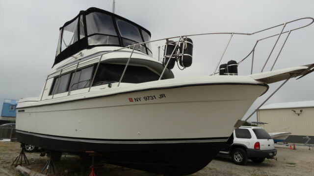 1983 Carver Boats Crusader Flybridge