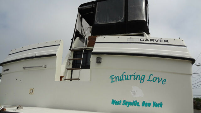 1983 Carver Boats Crusader Flybridge