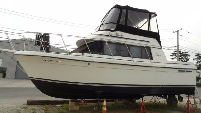 1983 Carver Boats Crusader Flybridge