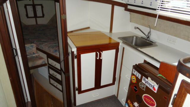 1983 Carver Boats Crusader Flybridge