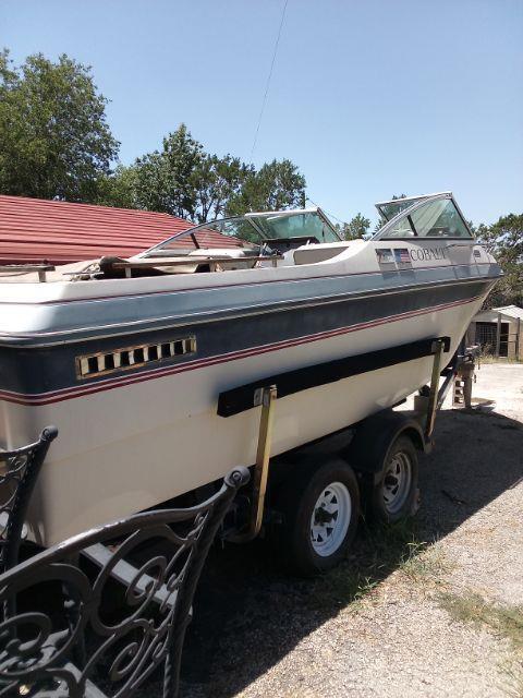 1985 Cobalt 21ft Boat --