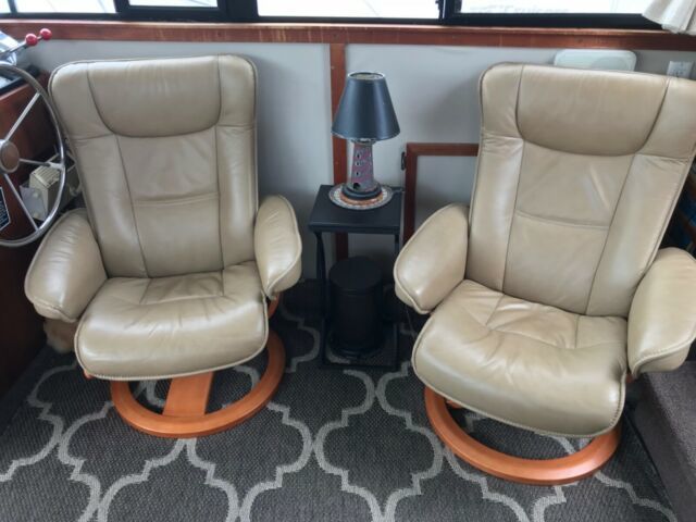 1986 Carver Boats Carver 3207 Aft Cabin