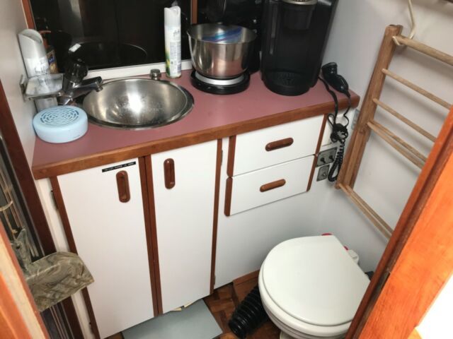 1986 Carver Boats Carver 3207 Aft Cabin