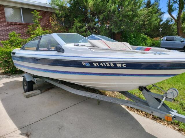 1987 Bayliner 18ft Boat --