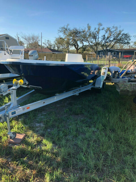 1987 Boston Whaler 22' Guardian Center Console