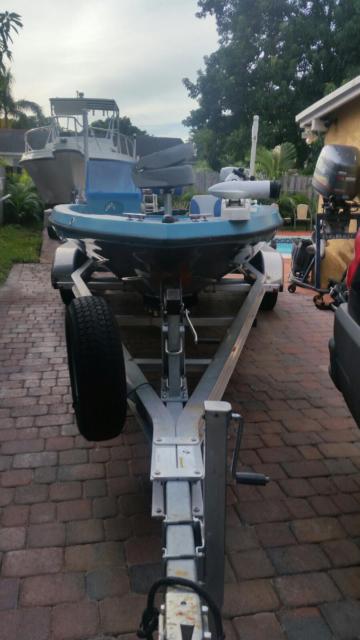 1987 Champion Boats champion Bass