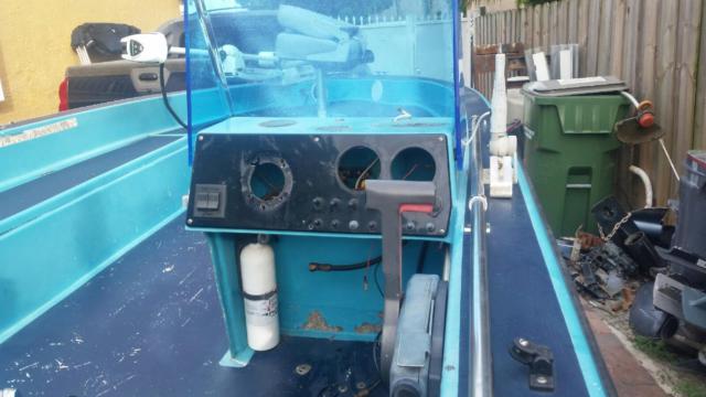 1987 Champion Boats champion Bass