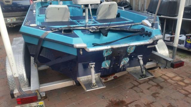 1987 Champion Boats champion Bass