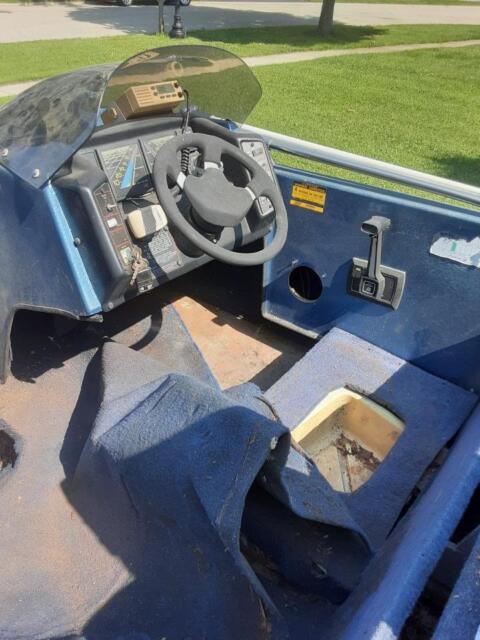 1988 Bayliner 18ft Boat --
