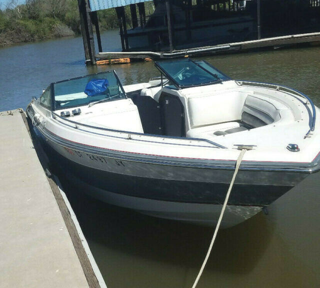 1988 Chaparral 2300