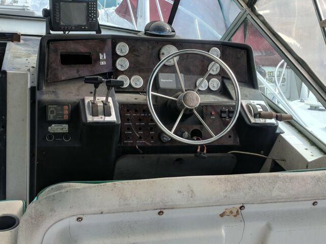 1988 Wellcraft Grand Sport Cuddie