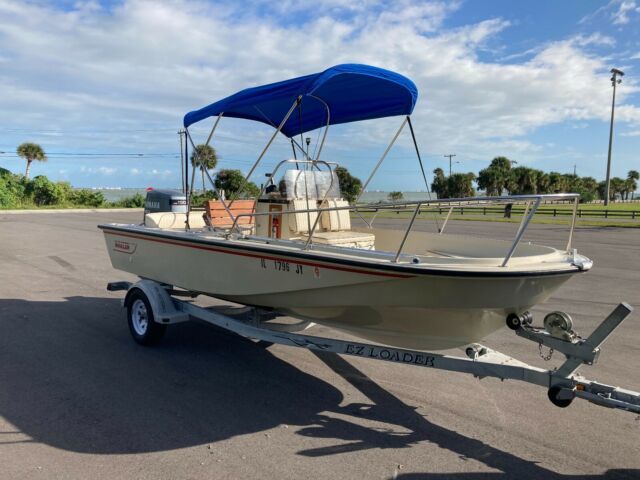 1990 Boston Whaler 19 Outrage Center Console