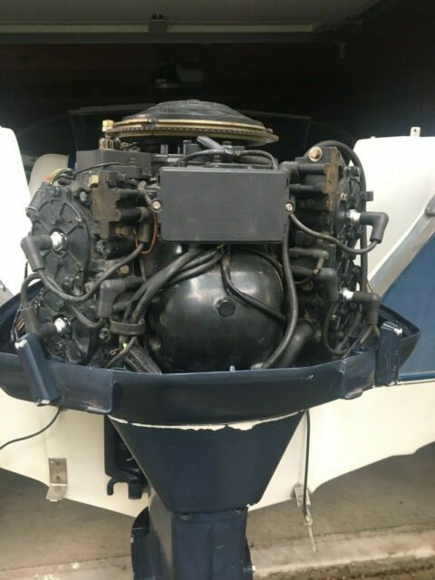 1990 Rinker V-170 Bowrider