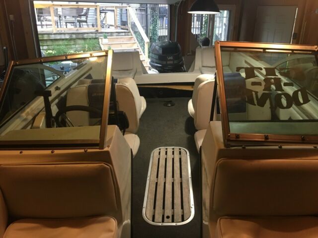 1990 Rinker V-170 Bowrider