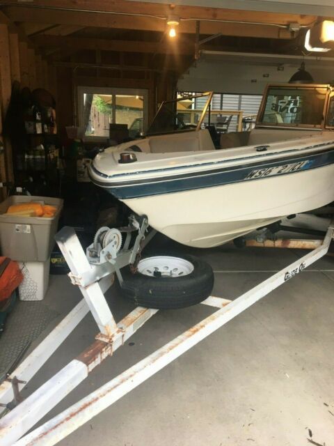1990 Rinker V-170 Bowrider