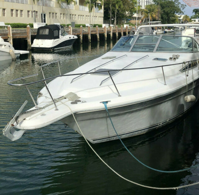 1990 Sea Ray Express Cruiser