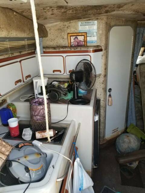 1990 Sea Ray Express Cruiser