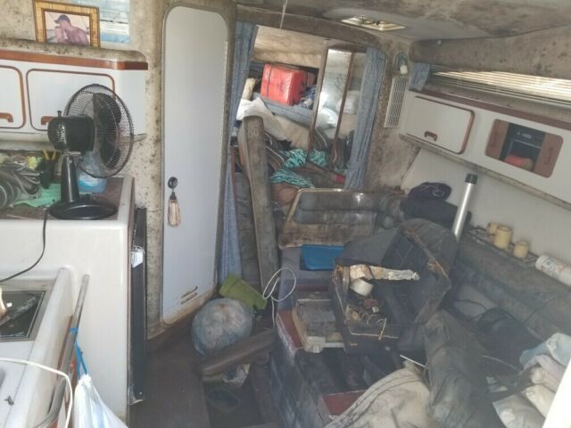 1990 Sea Ray Express Cruiser