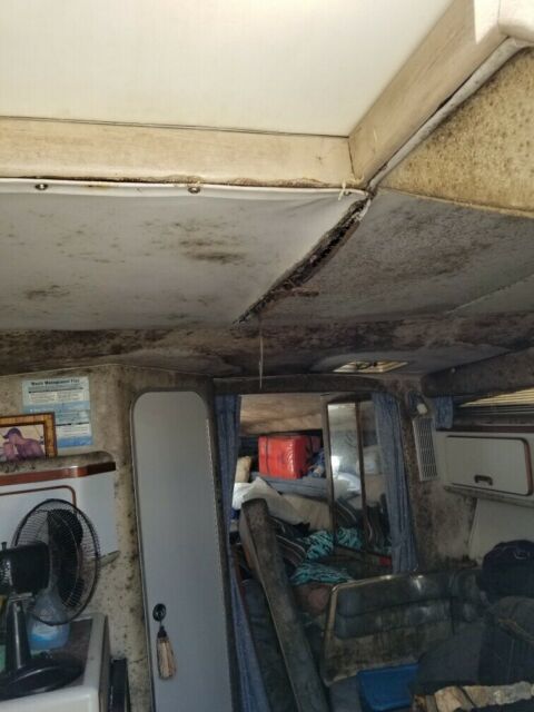 1990 Sea Ray Express Cruiser