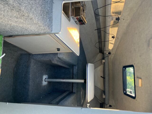 1992 Bayliner 2252 Weekender Aft Cabin