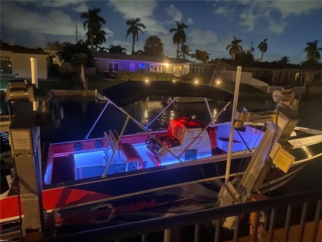 1993 fountain open fisherman --