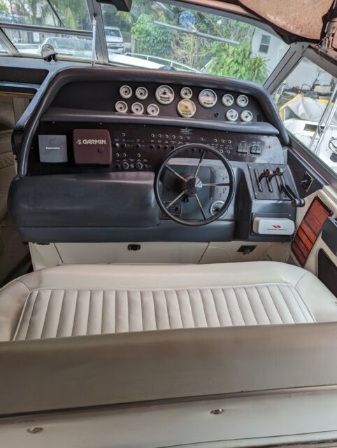 1993 Sea Ray 380 SS Sun Sport --