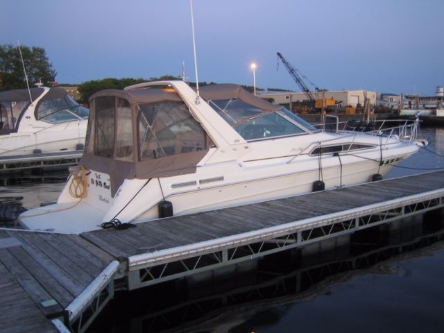 1993 Sea Ray Sundancer 290 DA Aft Cabin
