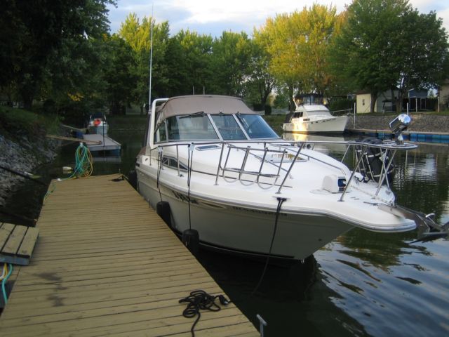 1993 Sea Ray Sundancer 290 DA Aft Cabin
