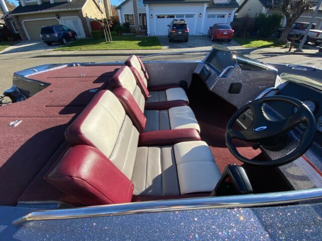 1995 Bass Tracker Quantum Bass