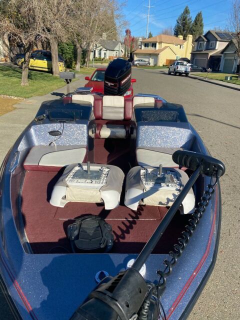 1995 Bass Tracker Quantum Bass